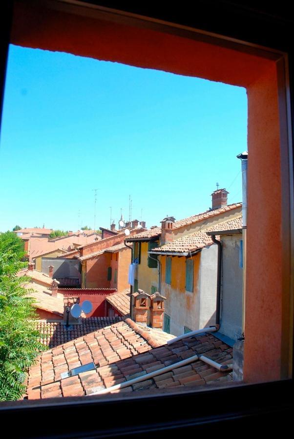 Pisolo In Citta Casa Vacanze Nel Centro Storico Болонья Экстерьер фото